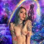 Amateur tattooed babe Pearl Sage pissing outside
