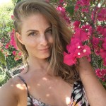 Passionate threesome with hot blondes